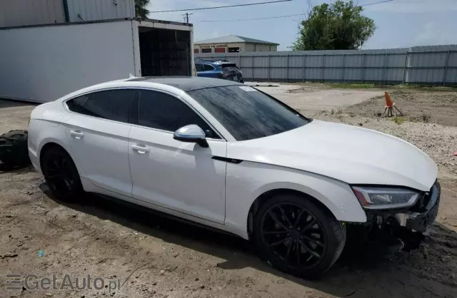 AUDI S5 