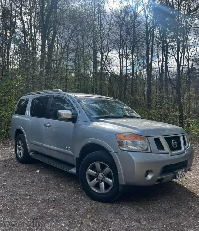 NISSAN Armada 