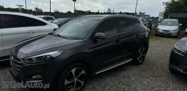 HYUNDAI Tucson 