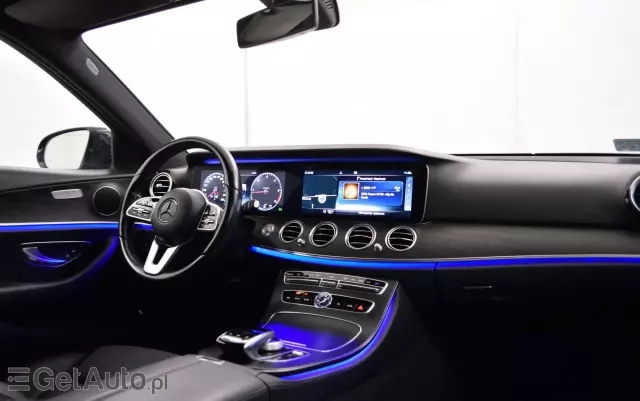 MERCEDES-BENZ Klasa E 220 d 4-Matic Business Edition 9G-TRONIC