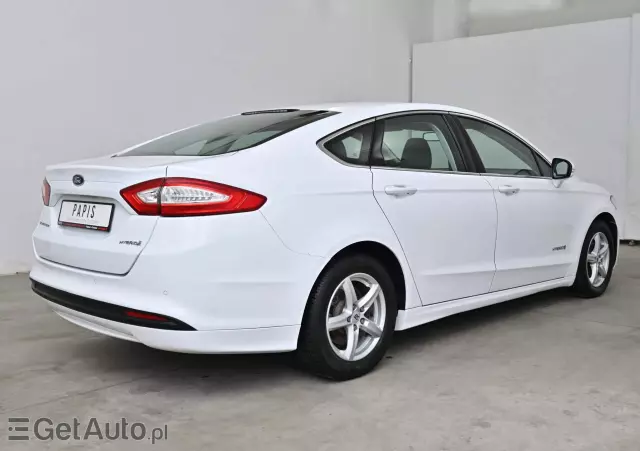 FORD Mondeo 2.0 Hybrid Titanium