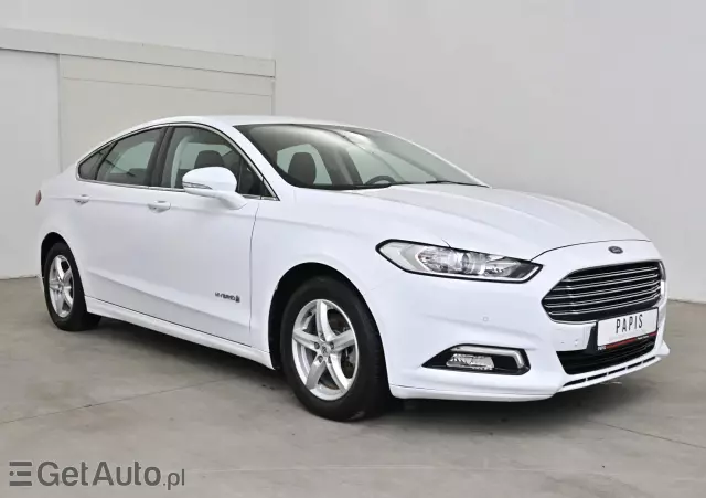 FORD Mondeo 2.0 Hybrid Titanium