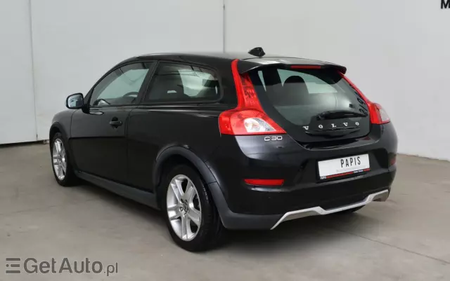 VOLVO C30 D2 DRIVe R-Design Start-Stop