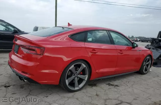 AUDI S5 