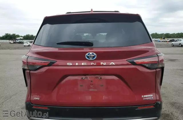 TOYOTA Sienna 