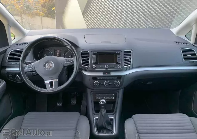 VOLKSWAGEN Sharan 