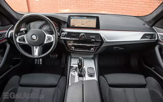 BMW Seria 5 520i mHEV M Sport sport