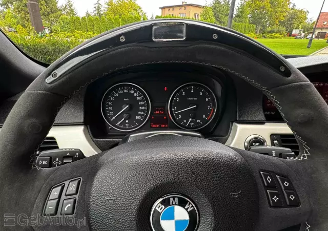 BMW Seria 3 325i