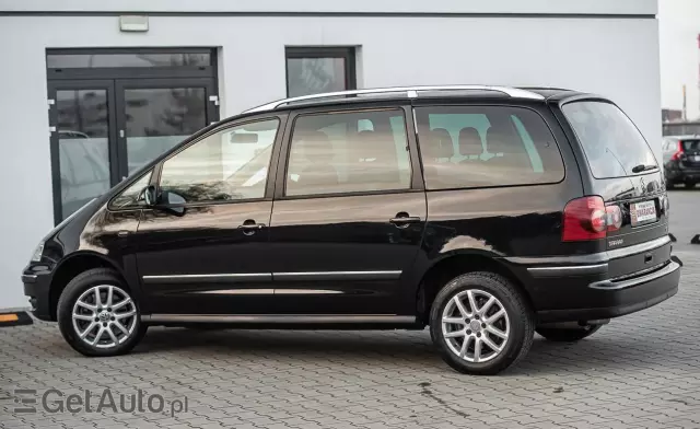 VOLKSWAGEN Sharan 1.8T Highline Tiptr