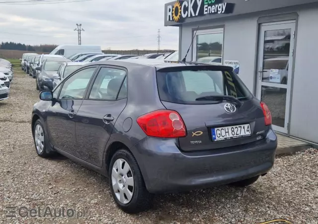 TOYOTA Auris 2.0 D-4D Sol