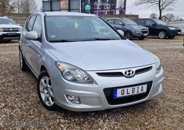 HYUNDAI I30 1.6 Classic +