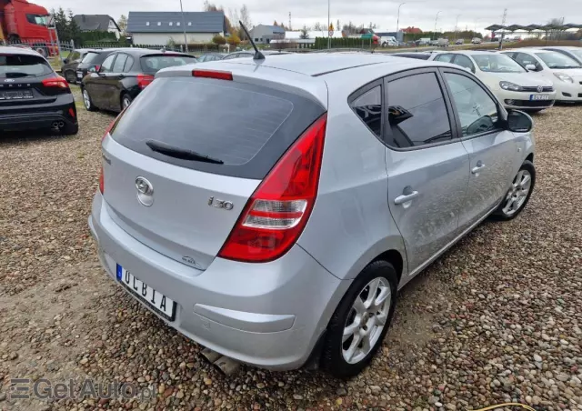 HYUNDAI I30 1.6 Classic +