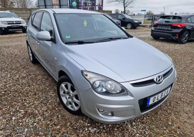 HYUNDAI I30 1.6 Classic +