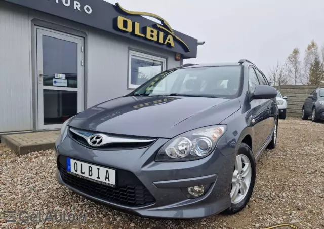 HYUNDAI I30 I30cw 1.6 CRDi blue Classic