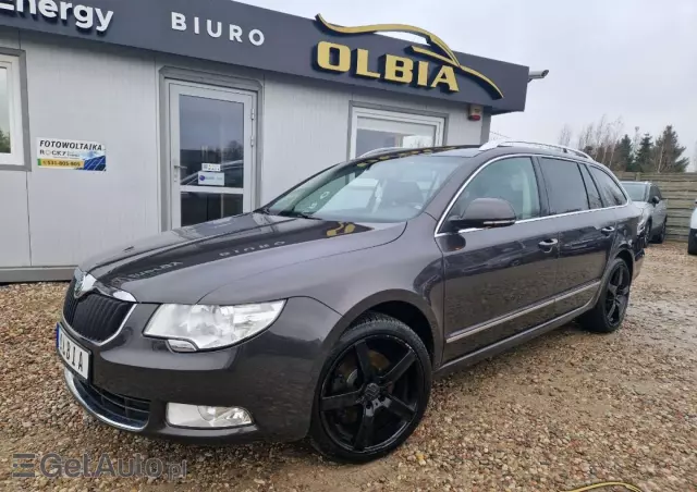 SKODA Superb Combi 1.8 TSI Elegance