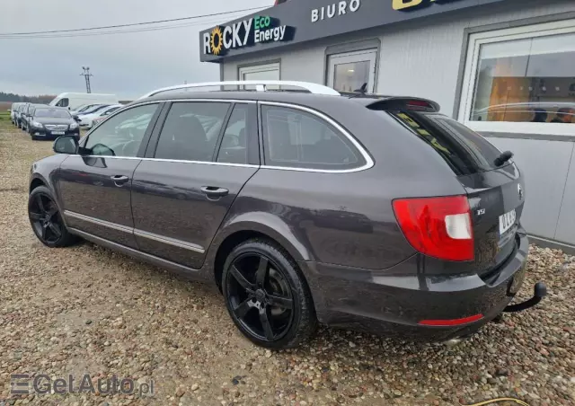 SKODA Superb Combi 1.8 TSI Elegance