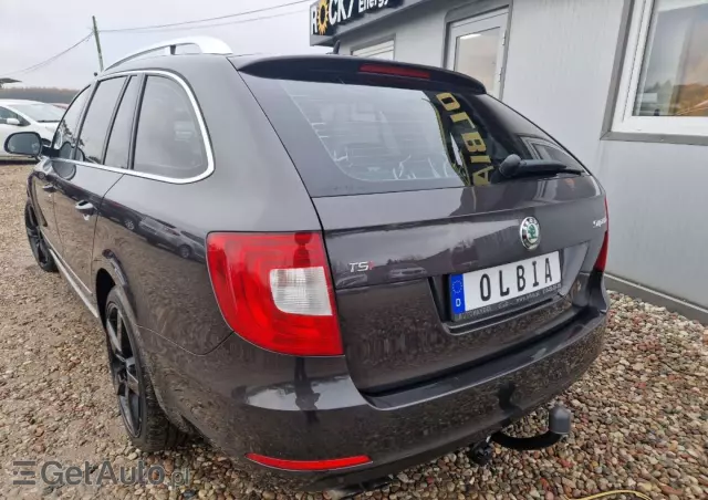 SKODA Superb Combi 1.8 TSI Elegance