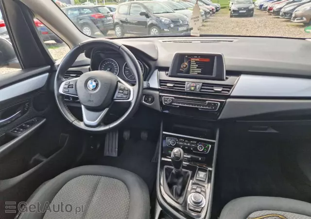 BMW Seria 2 218i Active Tourer