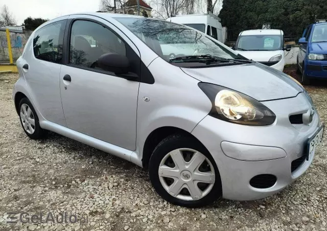 TOYOTA Aygo 