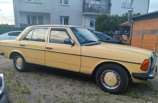 MERCEDES-BENZ W123 