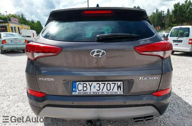 HYUNDAI Tucson 