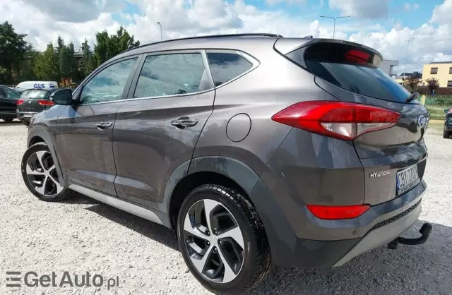 HYUNDAI Tucson 