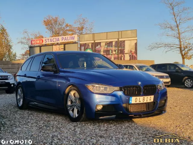 BMW Seria 3 325d Touring M Sport