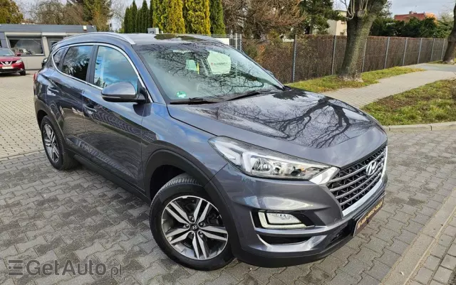 HYUNDAI Tucson 