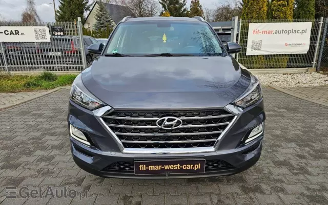 HYUNDAI Tucson 