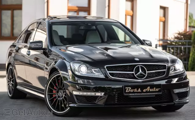 MERCEDES-BENZ Klasa C 63 AMG AMG SPEEDSHIFT MCT AMG Performance Package