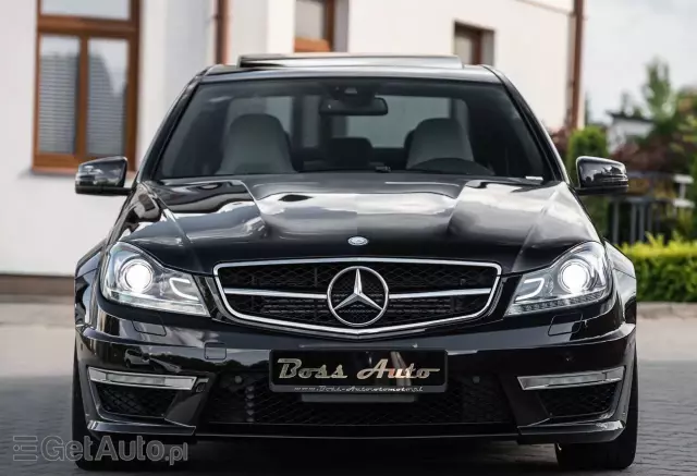 MERCEDES-BENZ Klasa C 63 AMG AMG SPEEDSHIFT MCT AMG Performance Package