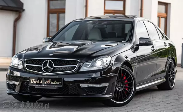 MERCEDES-BENZ Klasa C 63 AMG AMG SPEEDSHIFT MCT AMG Performance Package