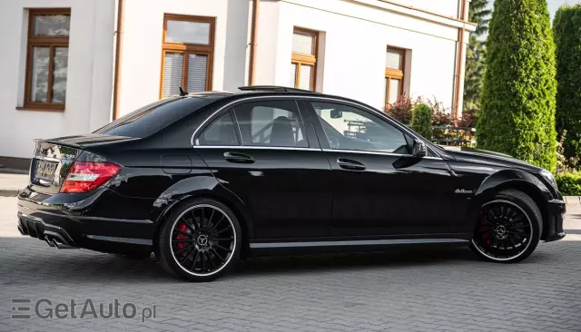 MERCEDES-BENZ Klasa C 63 AMG AMG SPEEDSHIFT MCT AMG Performance Package