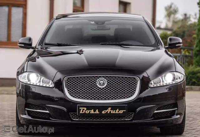 JAGUAR XJ 3.0 T AWD LWB Premium Luxury