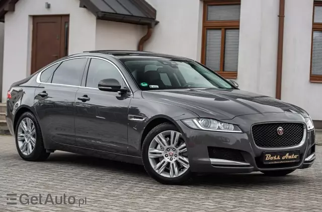 JAGUAR XF 2.0 i4D Prestige