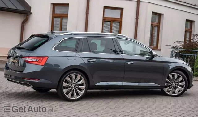 SKODA Superb 2.0 TDI DSG Premium Edition