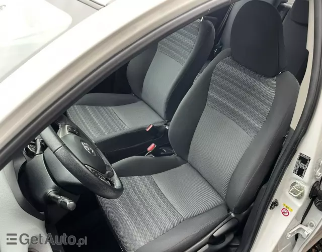 TOYOTA Yaris 1.0 Active EU6