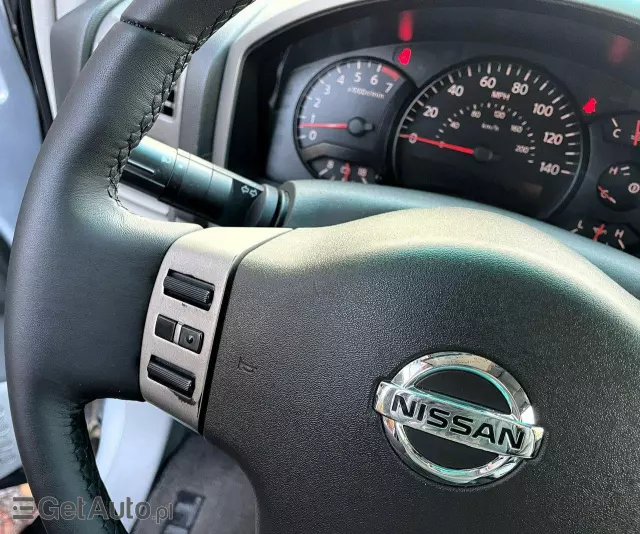 NISSAN Titan 