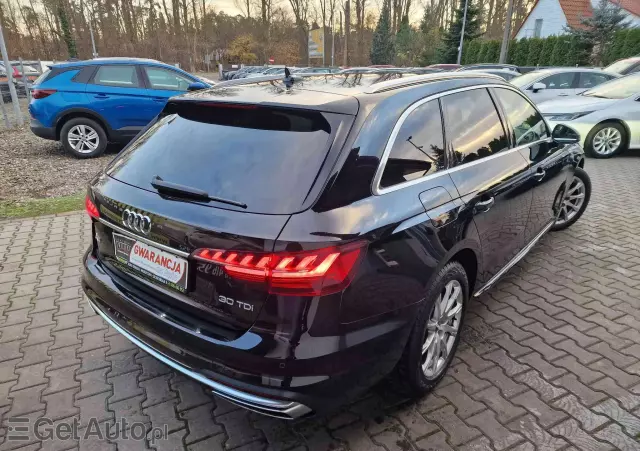 AUDI A4 Avant 30 TDI S tronic advanced