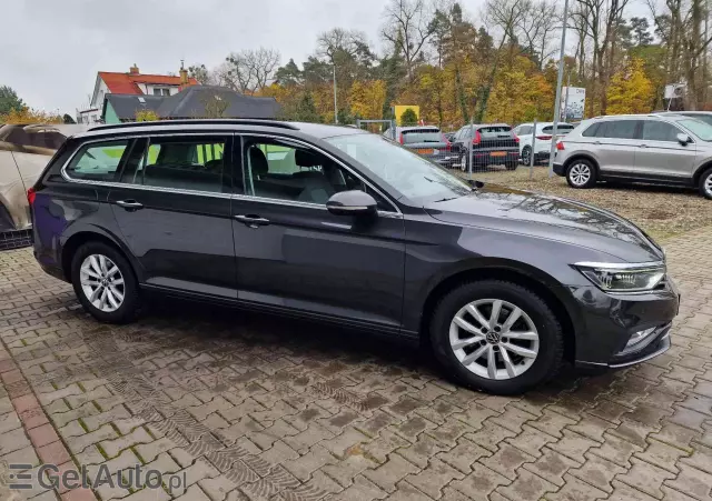 VOLKSWAGEN Passat Variant 2.0 TDI SCR DSG