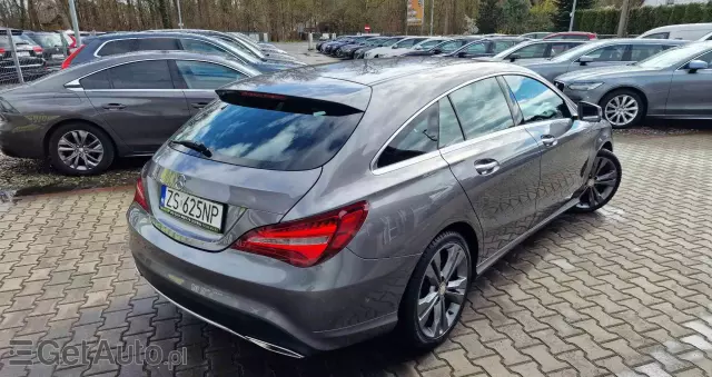 MERCEDES-BENZ CLA Shooting Brake 180 d AMG Line