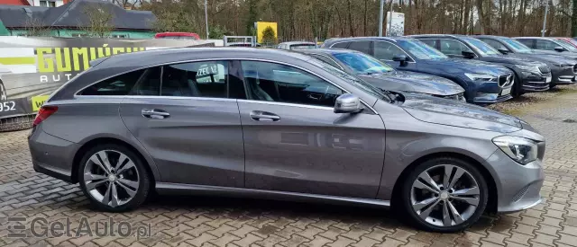 MERCEDES-BENZ CLA Shooting Brake 180 d AMG Line