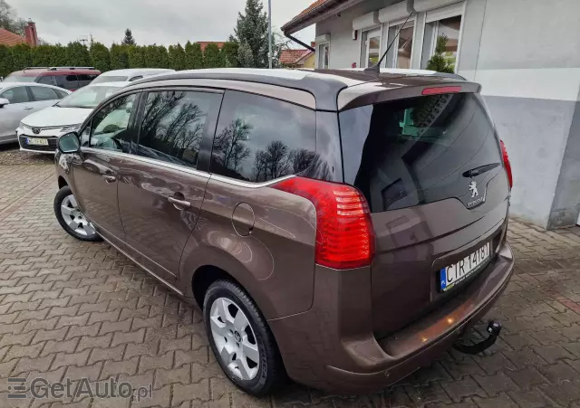 PEUGEOT 5008 E-HDI 115 ETG6 Stop&Start Allure