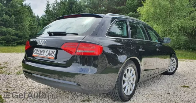 AUDI A4 