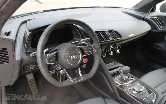 AUDI R8 V10 Quattro Performance