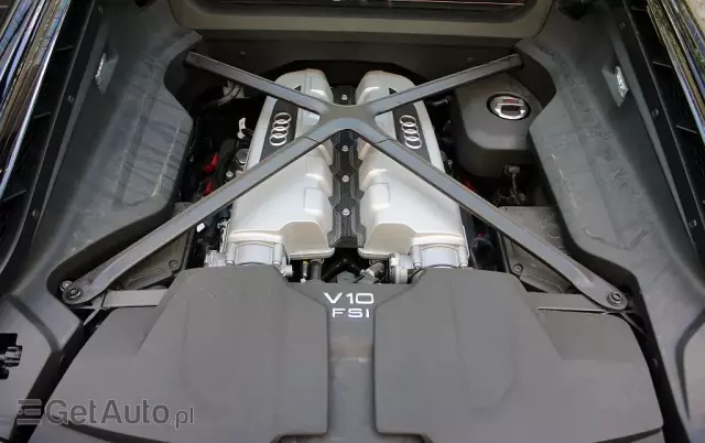 AUDI R8 V10 Quattro Performance