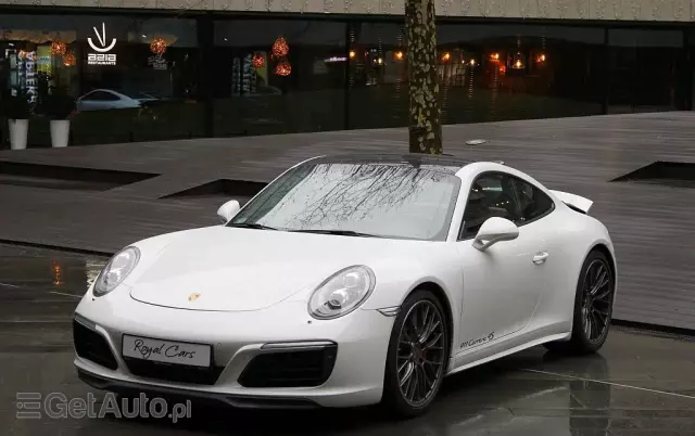 PORSCHE 911 Carrera 4S PDK