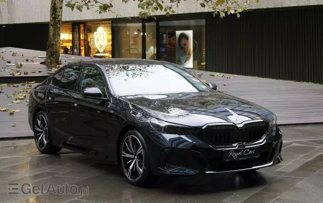 BMW Seria 5 520d xDrive mHEV M Sport