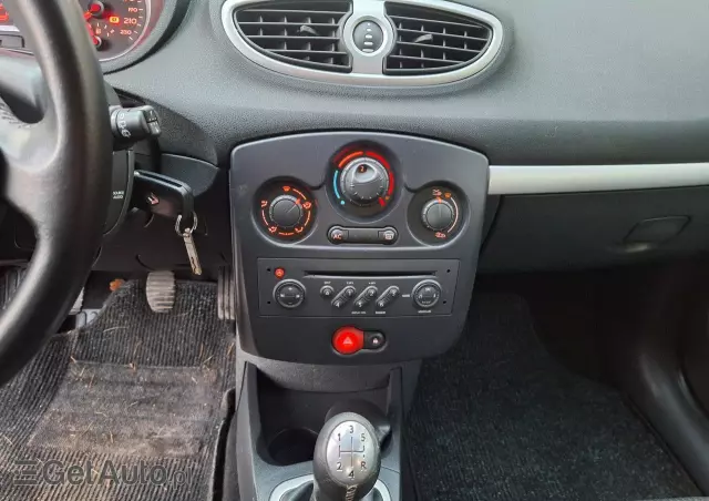 RENAULT Clio 1.2 TCE Expression