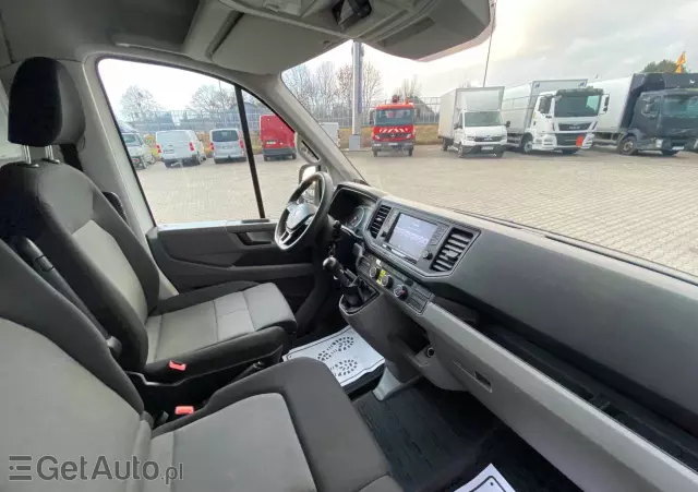 VOLKSWAGEN CRAFTER 2.0 TDi 177 / UNIKATOWY! / WYSOKI KONTENER / E6 / BEZWYPADKOWY / WINDA 750KG / WEBASTO 